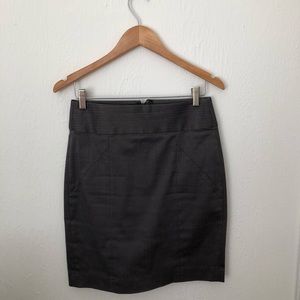 Banana Republic grey pencil skirt